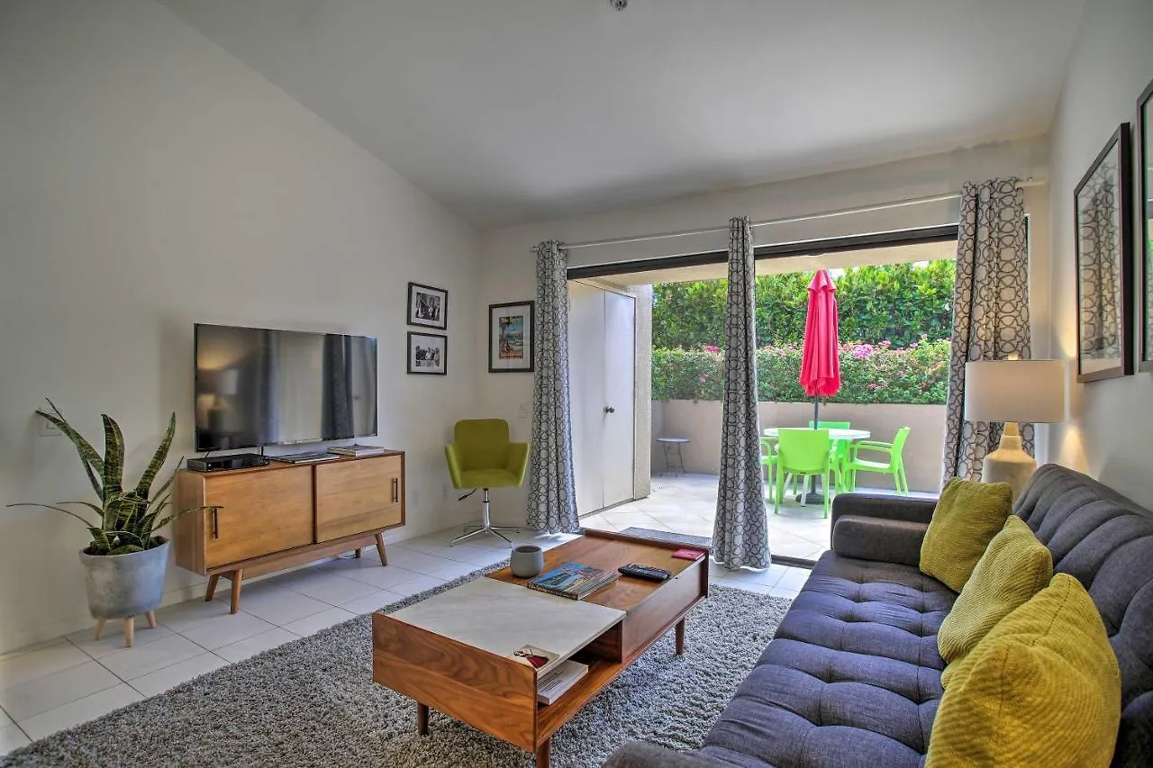 Palm Springs Retreat With Pool Access, Near Downtown Apartamento Estados Unidos da América