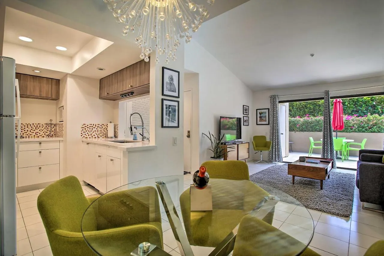 Palm Springs Retreat With Pool Access, Near Downtown Apartamento